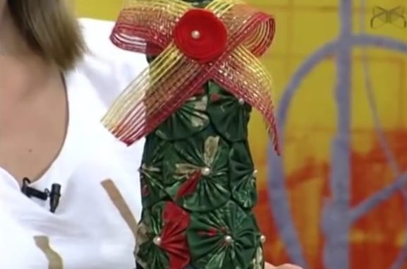 enfeite-de-natal-com-fuxicos-2 Enfeite com Fuxicos para Decoração de Natal