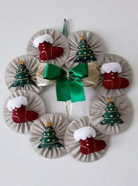 Enfeites de natal com CD's